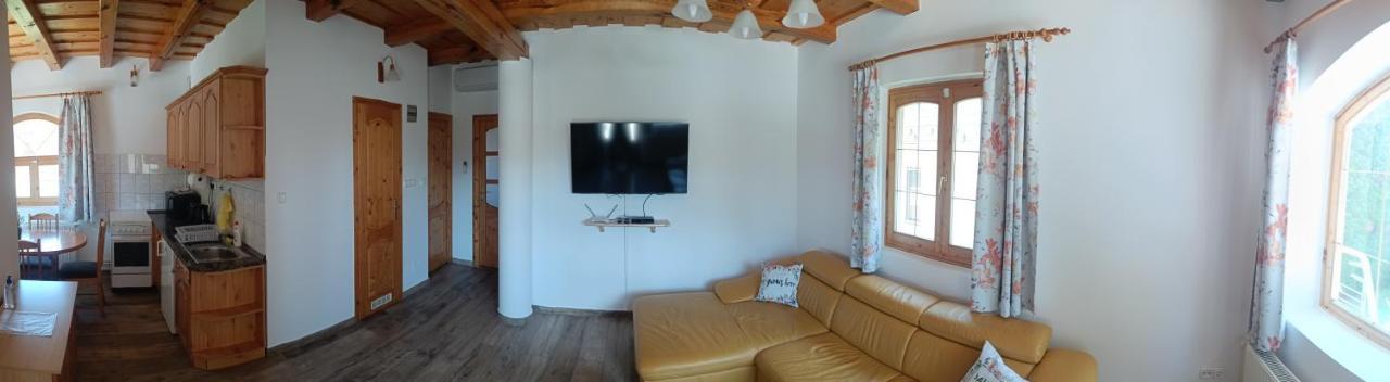 Vica Apartman บาลาทอนเบรีน ภายนอก รูปภาพ
